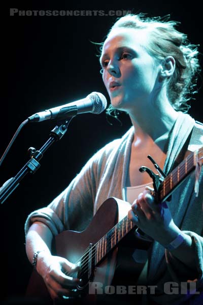 LAURA MARLING - 2010-04-07 - PARIS - La Fleche d'Or - Laura Beatrice Marling